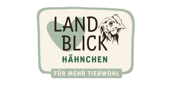 Das grüne Logo mit dem Schriftzug „Landblick Hähnchen. Für mehr Tierwohl“. 