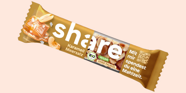 Ein share Bio-Riegel Schoko Karamell Meersalz.    