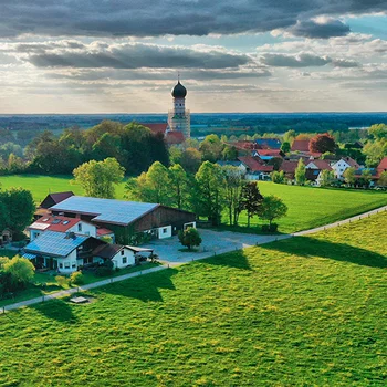 Der Naturland Hof der Familie Möller aus der Vogelperspektive. 